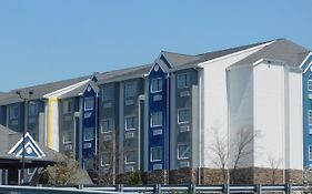 Microtel Inn & Suites By Wyndham Wheeling At The Highlands